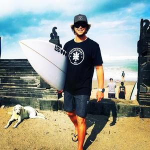 Meet your Posher, Beau